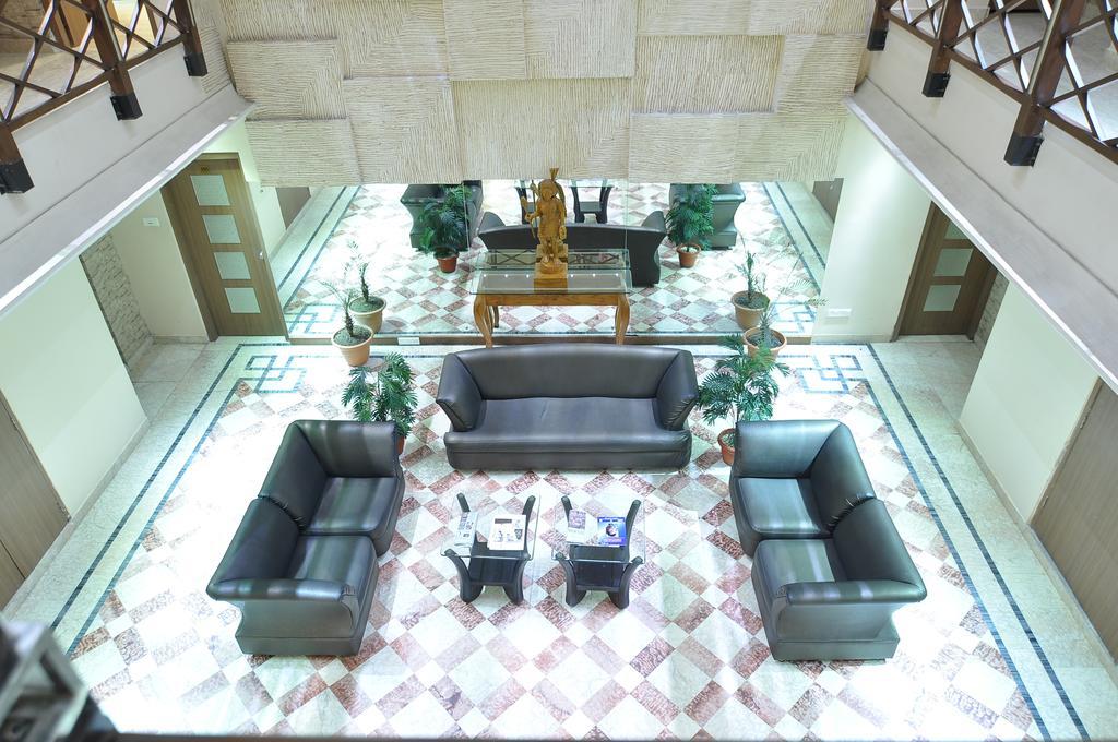 Hotel Venkatesh International Rāipur Exteriör bild