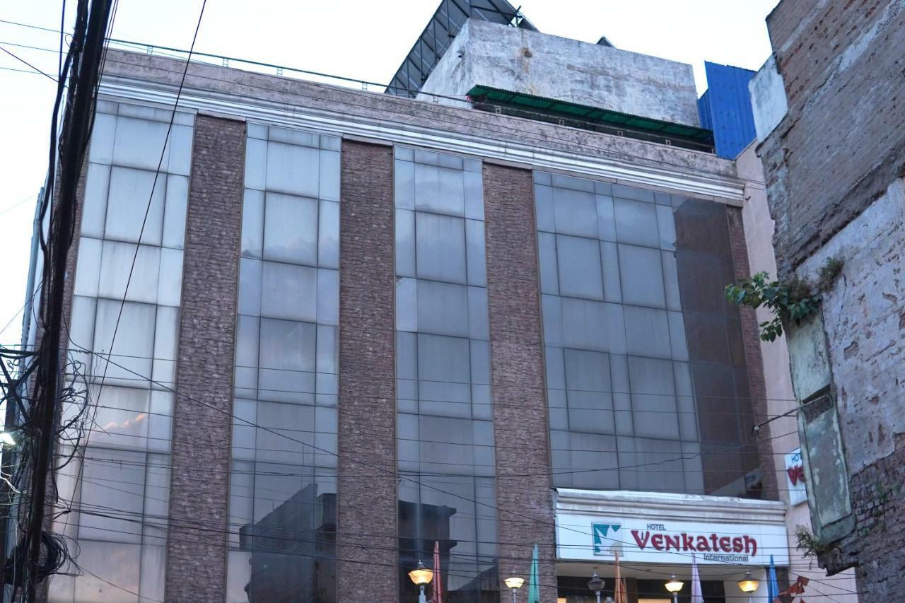 Hotel Venkatesh International Rāipur Exteriör bild