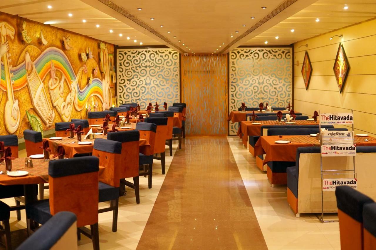 Hotel Venkatesh International Rāipur Exteriör bild
